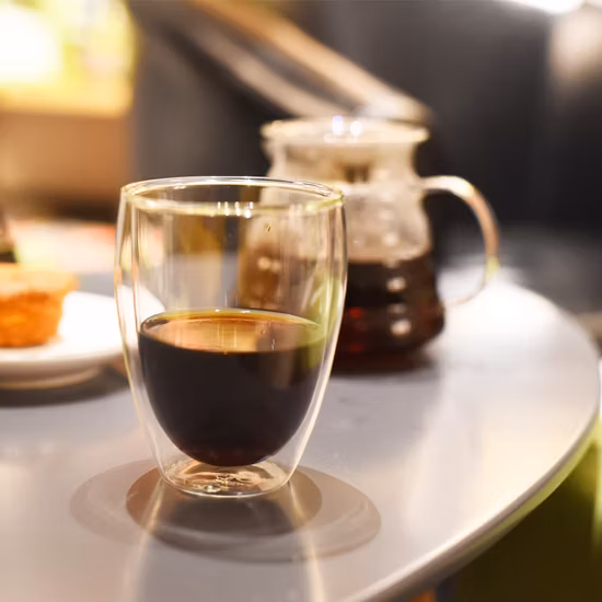 Taza de café de vidrio transparente con tapa de bambú, apta para microondas, de doble pared, de gran capacidad, 350 ml, suministrada de fábrica
